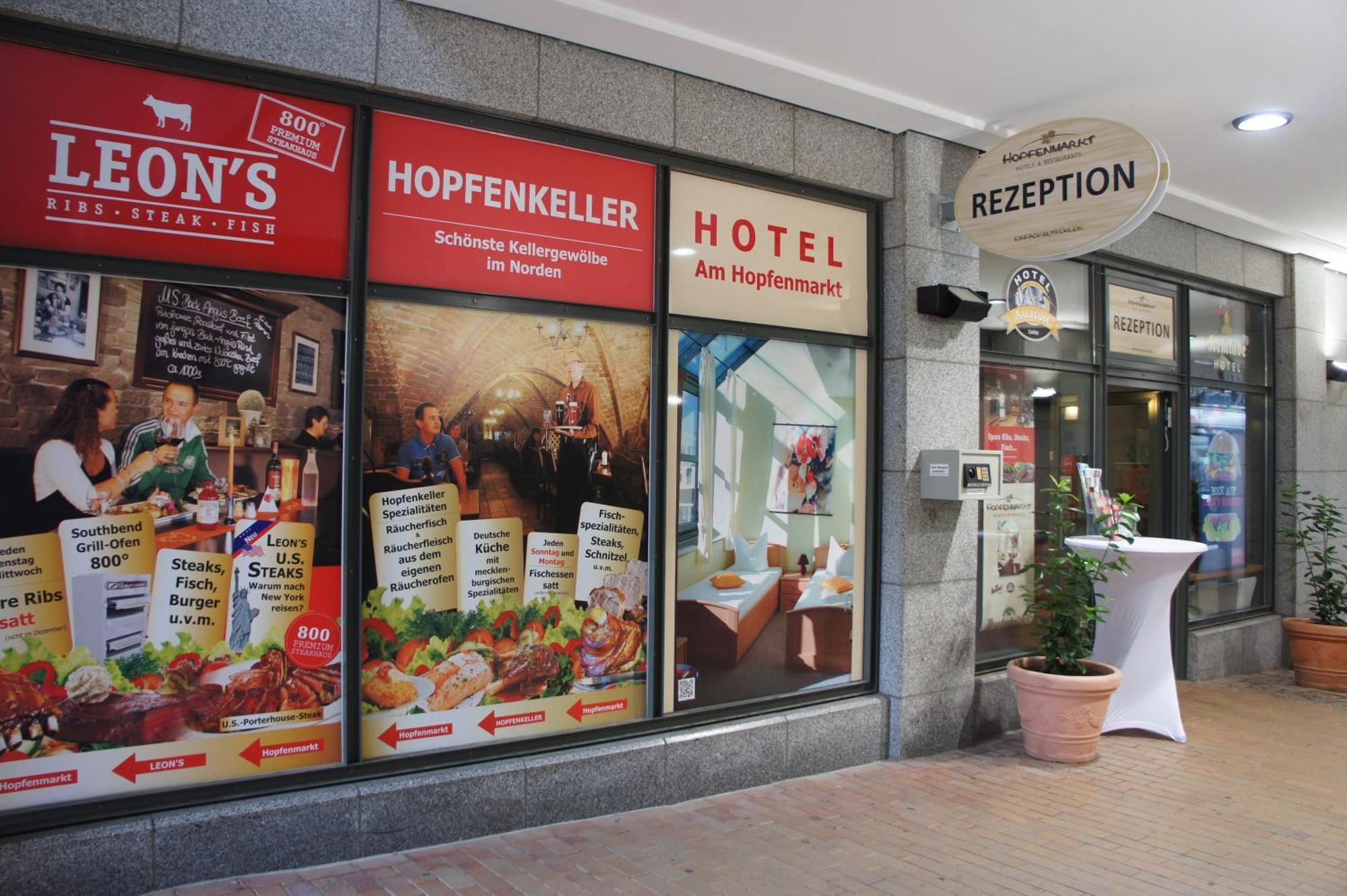 Hotel Am Hopfenmarkt Rostock Exteriör bild