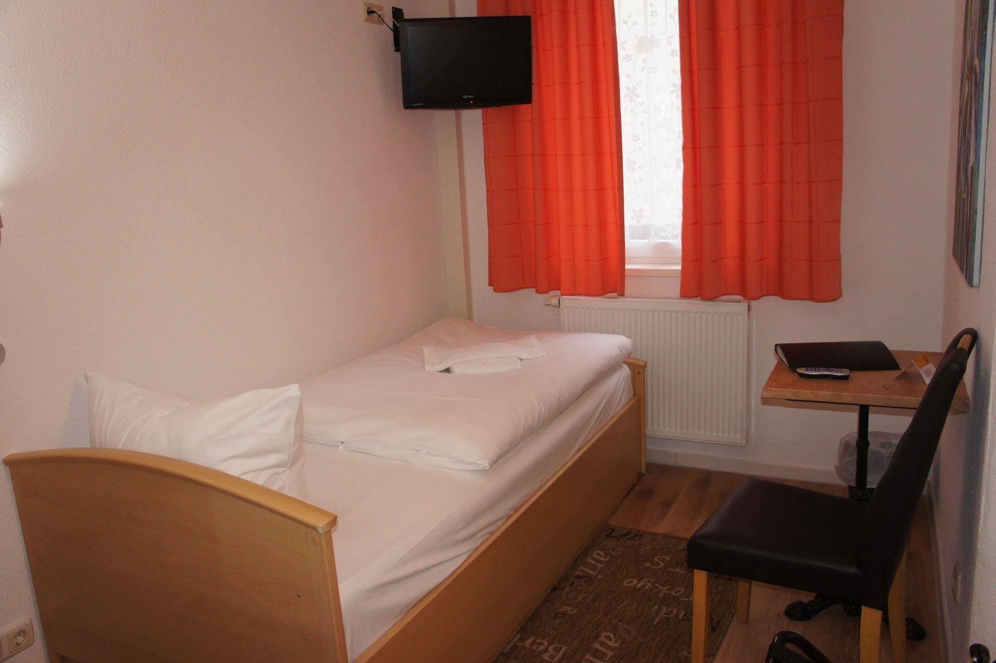 Hotel Am Hopfenmarkt Rostock Exteriör bild
