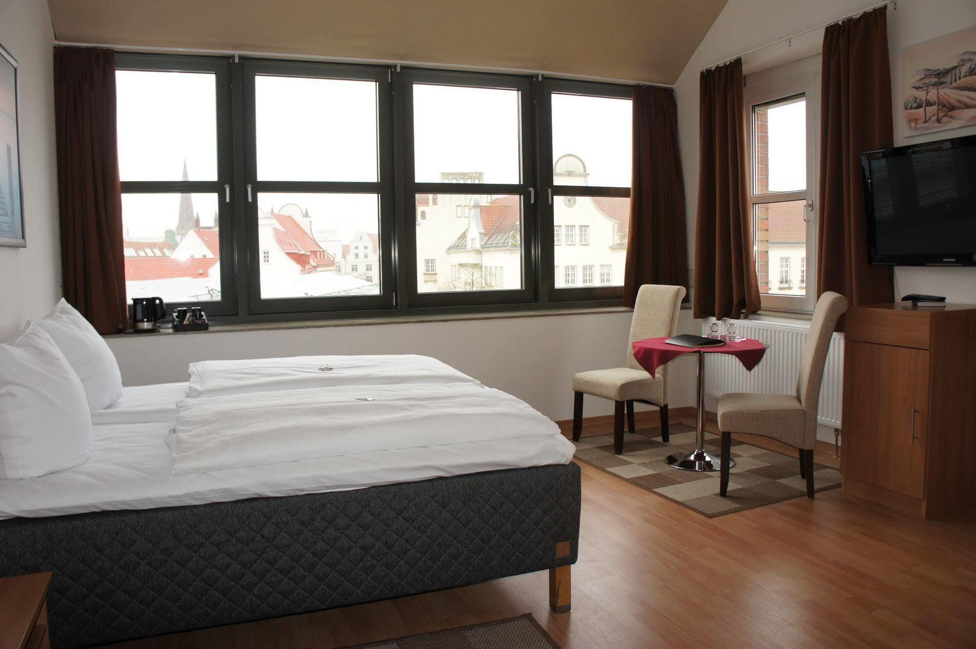 Hotel Am Hopfenmarkt Rostock Exteriör bild