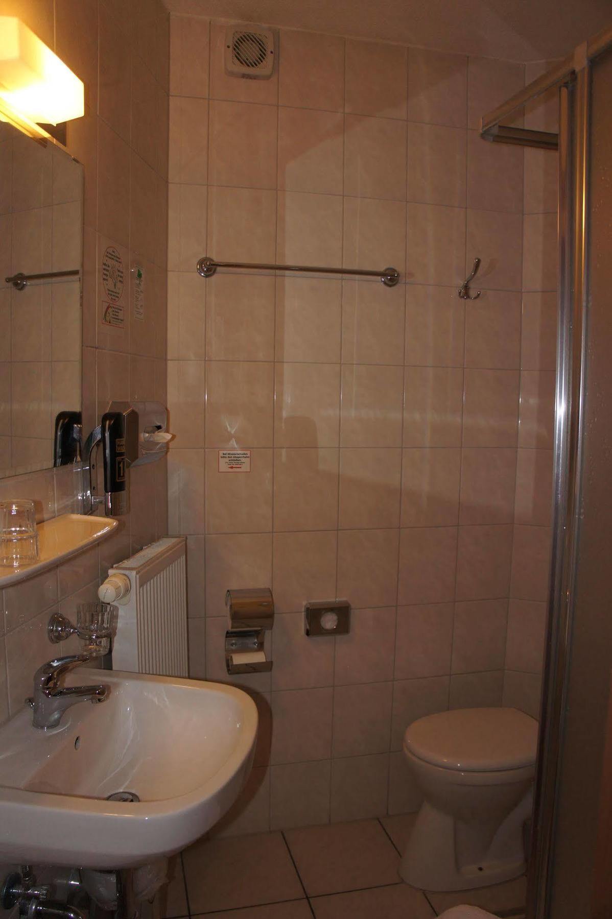 Hotel Am Hopfenmarkt Rostock Exteriör bild